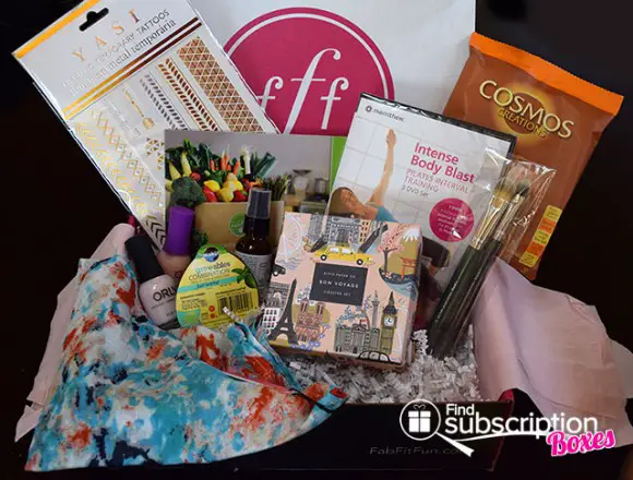 fabfitfun-spring-2015-vip-box-review-box-contents