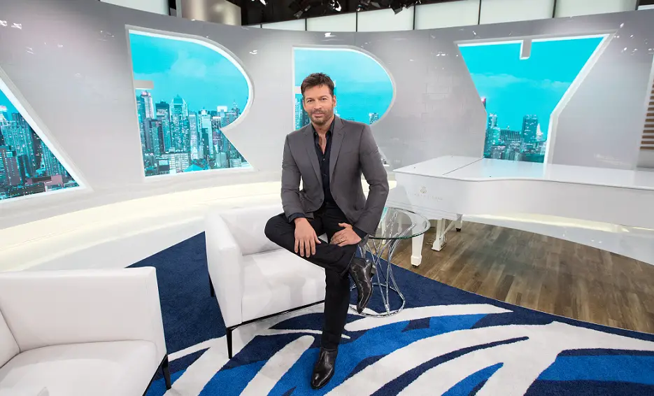 Sweeties Sweeps has the Harry Connick, Jr. Watch and Win Answer. Harry is giving away Danny Seo's Earth Day prize package to a few lucky home viewers! Be sure to watch Danny's segment on TODAY'S SHOW to find out the special code word. Then leave a comment on Facebook for your chance to win. Good luck!