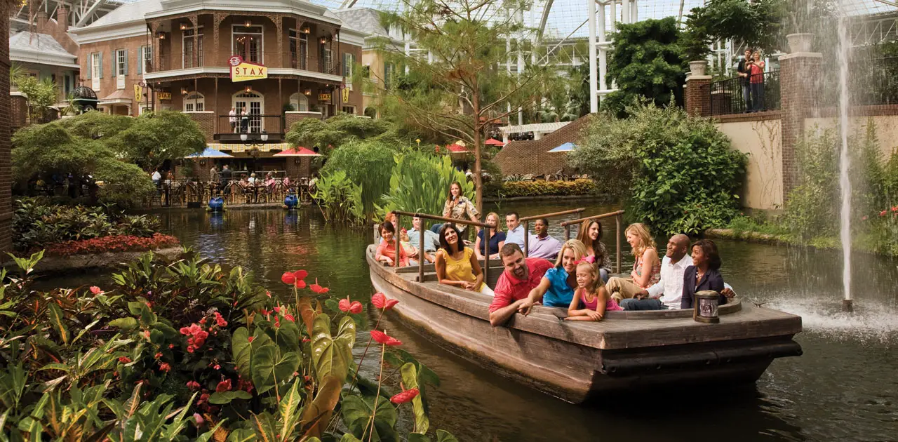 Enter for your chance to win a 2-night stay at the Gaylord Opryland Hotel + 4 SoundWaves passes.